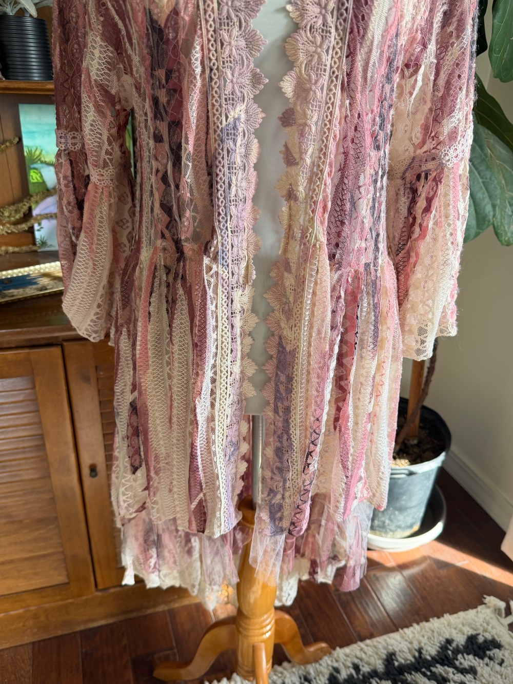 Origami Boutique Pink Lace Patchwork Layered Duster Cardigan M NWOT - Picture 4 of 15